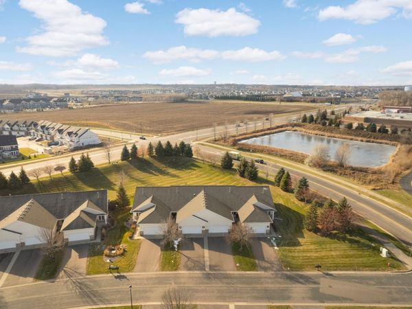 17896 Glasgow Way, Lakeville, MN 55044