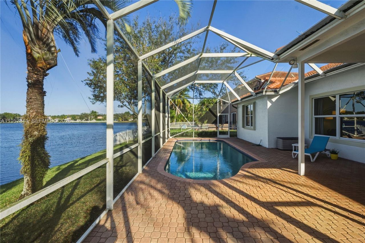 12783 NW 18th Mnr, Pembroke Pines, FL 33028 Photo