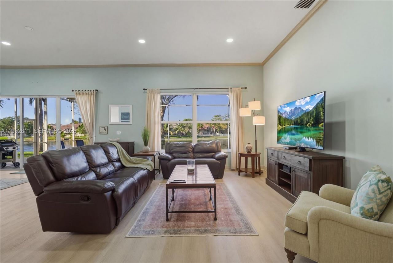 12783 NW 18th Mnr, Pembroke Pines, FL 33028 Photo