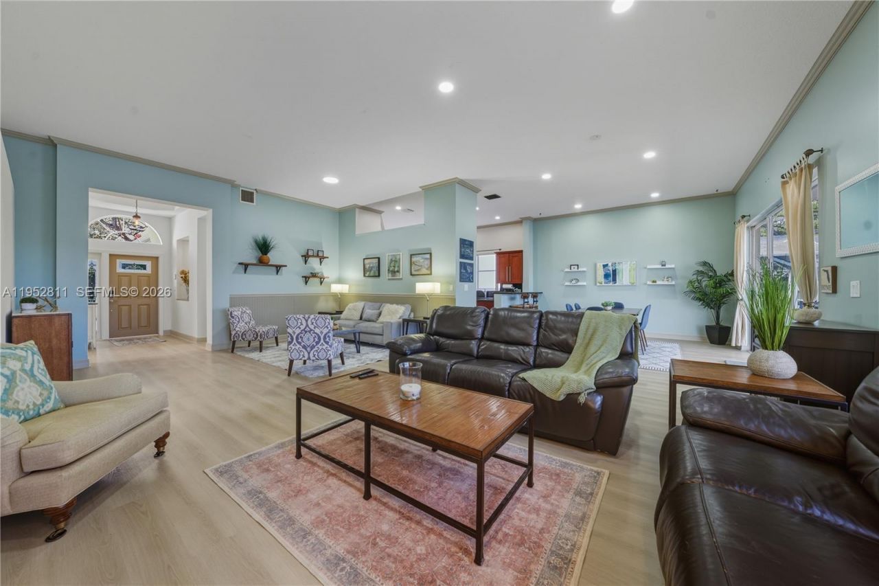 12783 NW 18th Mnr, Pembroke Pines, FL 33028 Photo