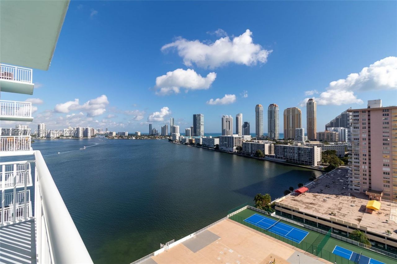 301 174th St , Unit 1912, Sunny Isles Beach, FL 33160 Photo