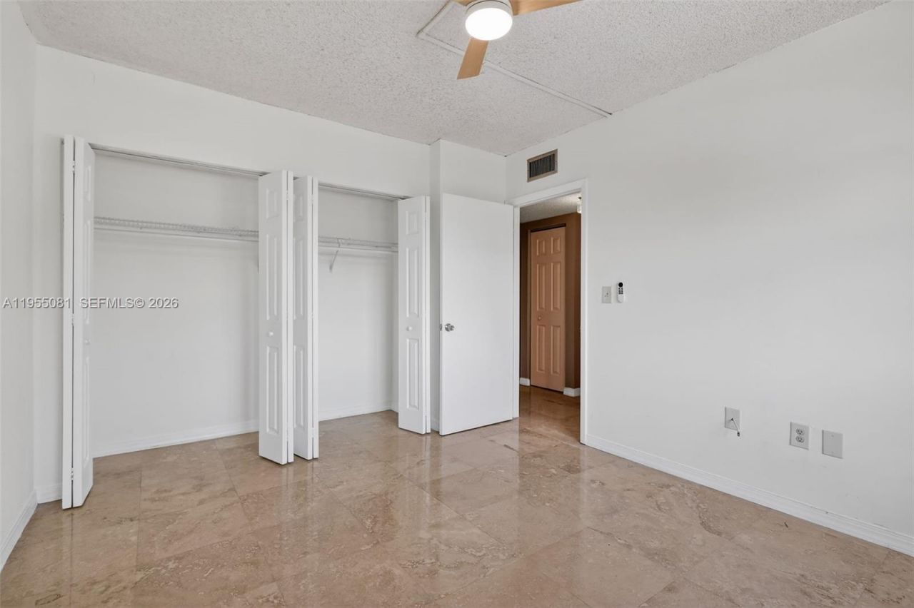 491 Ives Dairy Rd, Unit 306-5, Miami, FL 33179 Photo