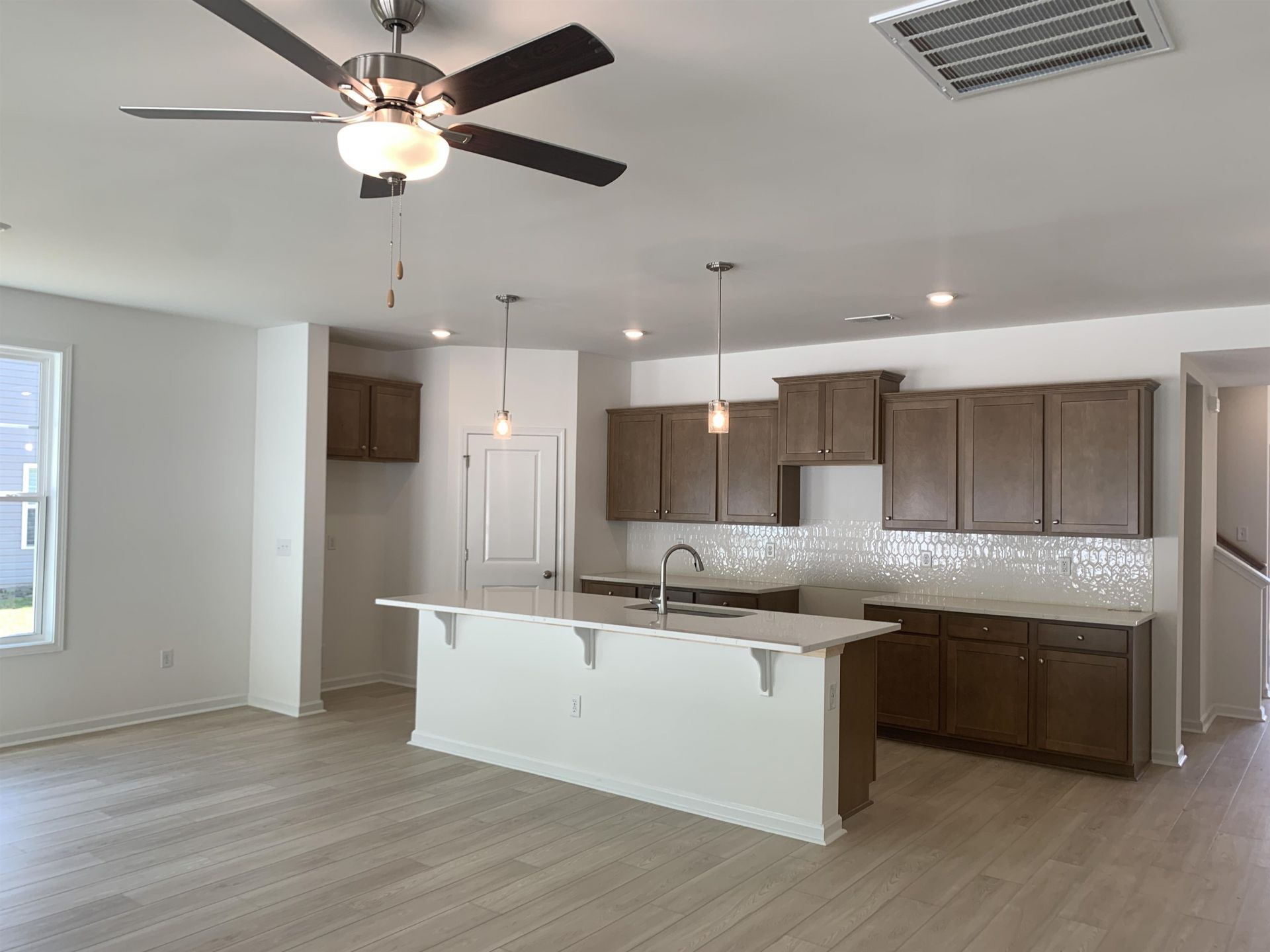 304 Palmetto Sand Loop Photo 4