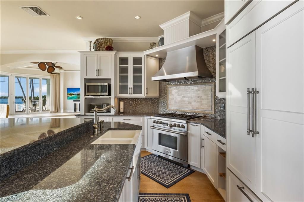 12271 Shoreview Dr, Matlacha, FL 33993 Photo