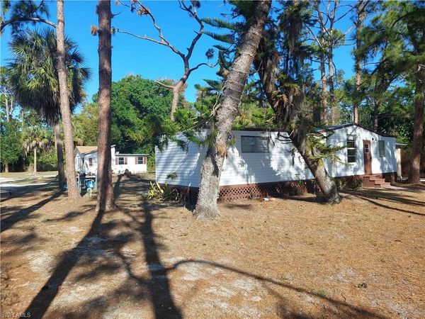 7580 McDaniel DR, NORTH FORT MYERS, FL 33917