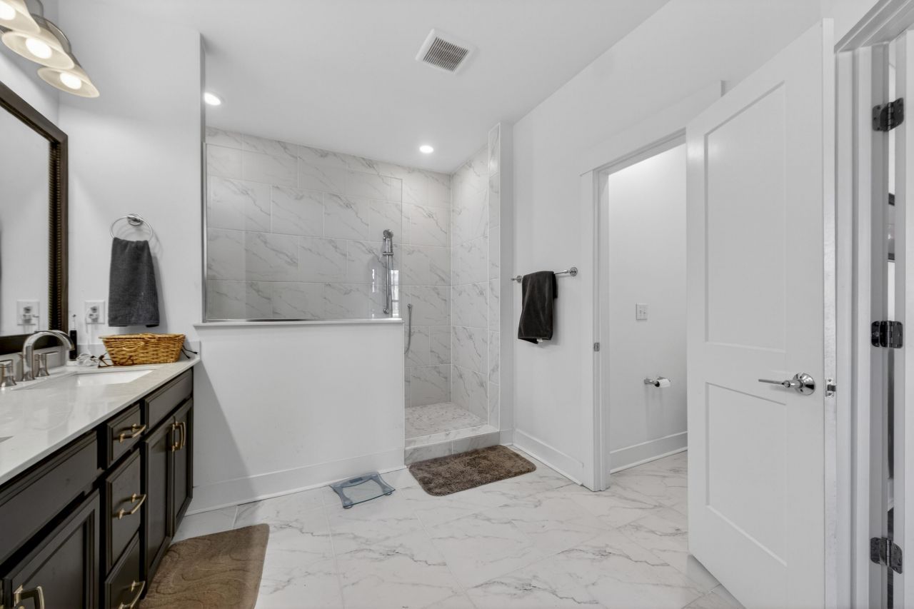 6128 Highway 165 Photo 22