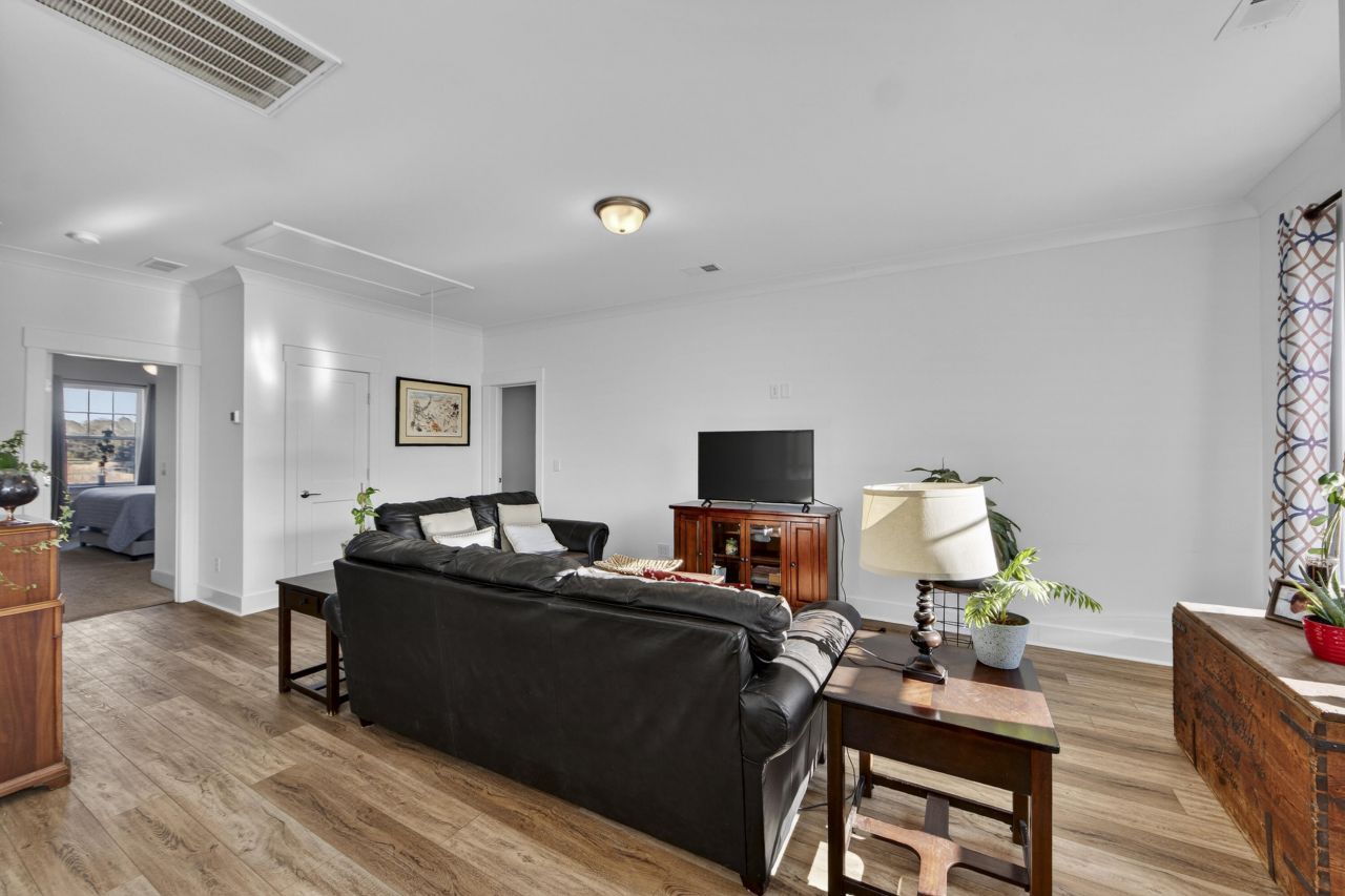 6128 Highway 165 Photo 23