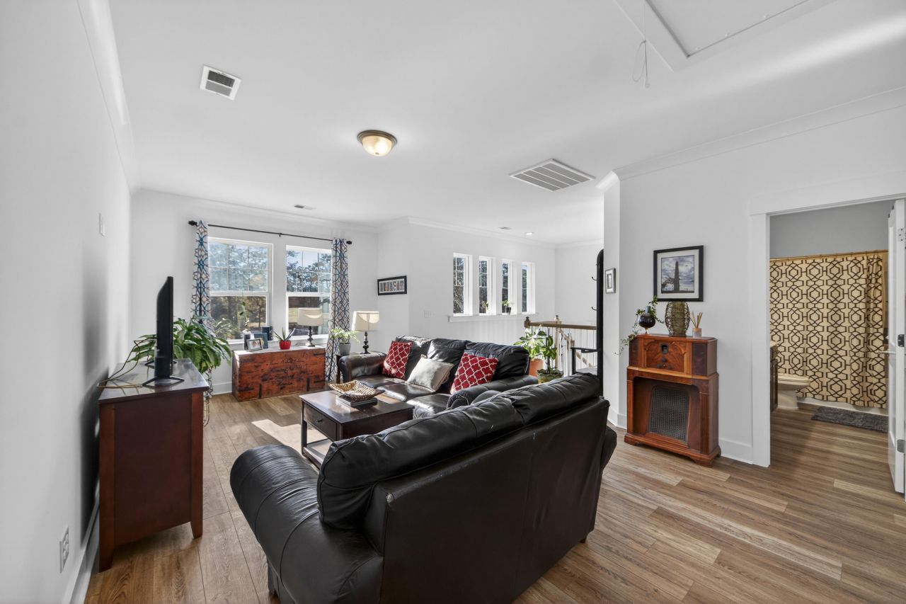 6128 Highway 165 Photo 25