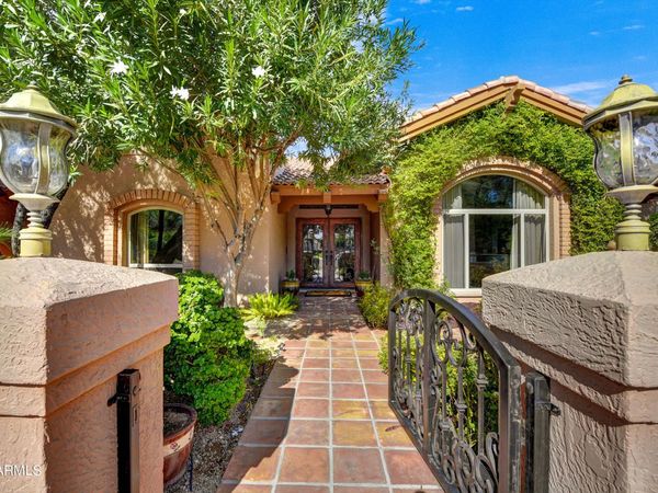 8434 E CHARTER OAK Drive, Scottsdale, AZ 85260