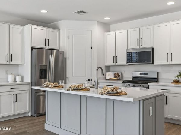 9841 E SATELLITE Drive, Mesa, AZ 85212