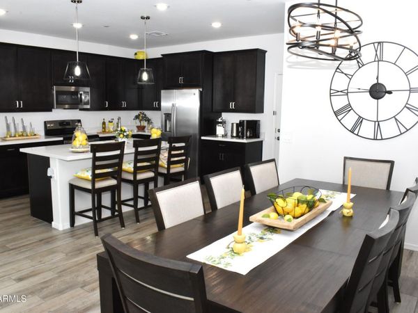 1821 E BERNIE Lane, Unit 107, Gilbert, AZ 85295