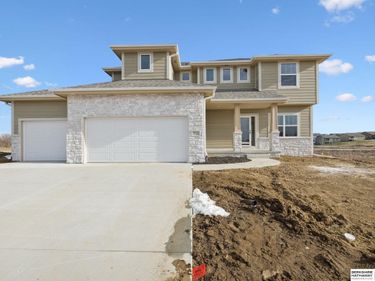 6013 S 214th Street, Elkhorn, NE 68022