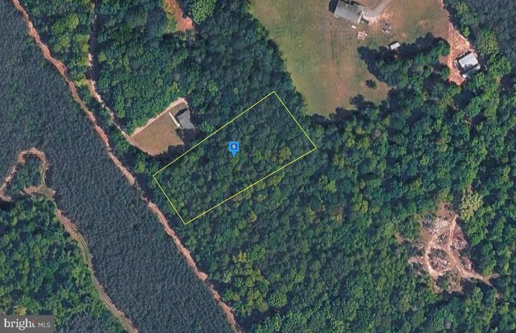 19725 Poor House Road, Amelia Court House, VA 23002 Main Photo