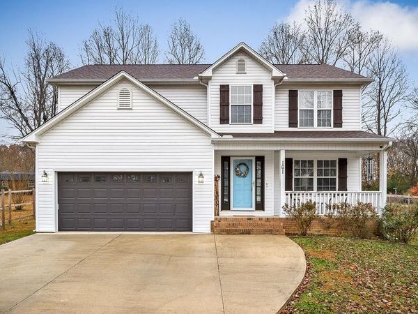 161 Echo Valley Dr , Cookeville, TN 38501