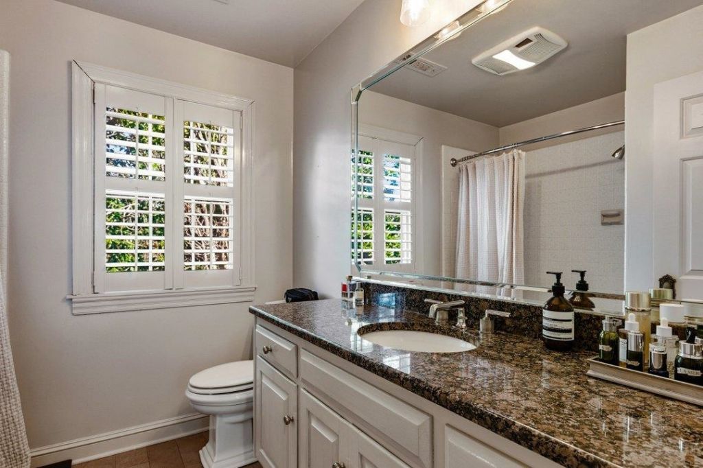 9 Chapin Circle Photo 22