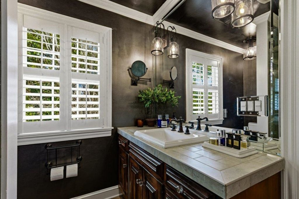 9 Chapin Circle Photo 28