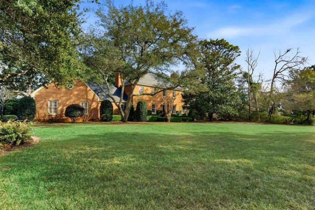 9 Chapin Circle Photo 32