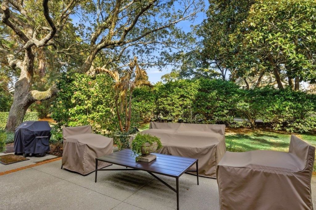 9 Chapin Circle Photo 36