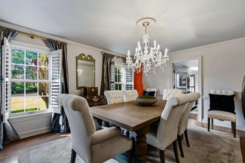 9 Chapin Circle Photo 4