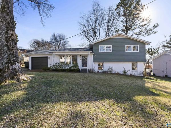 426 Curtis Drive SE, Huntsville, AL 35803