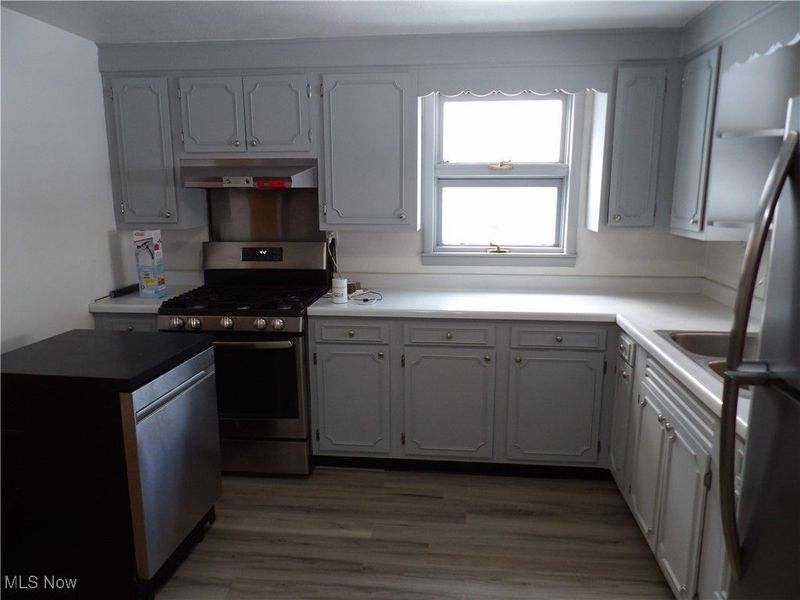 477 W 39th Street, Shadyside, OH 43947 Photo 14