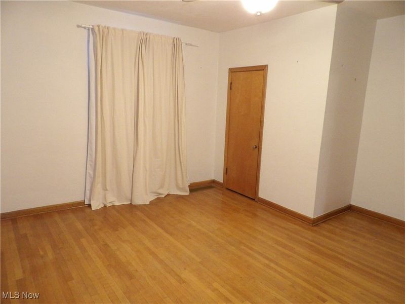 477 W 39th Street, Shadyside, OH 43947 Photo 21