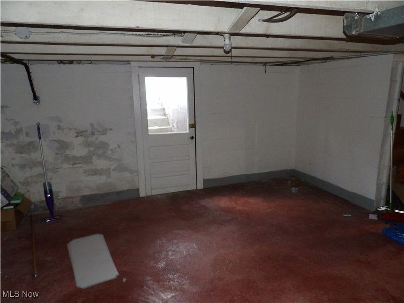 477 W 39th Street, Shadyside, OH 43947 Photo 22