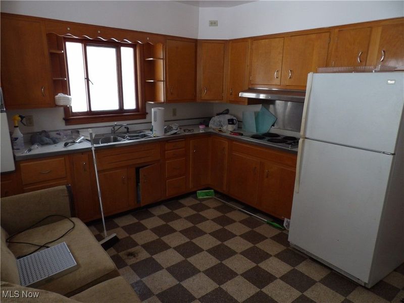 477 W 39th Street, Shadyside, OH 43947 Photo 28