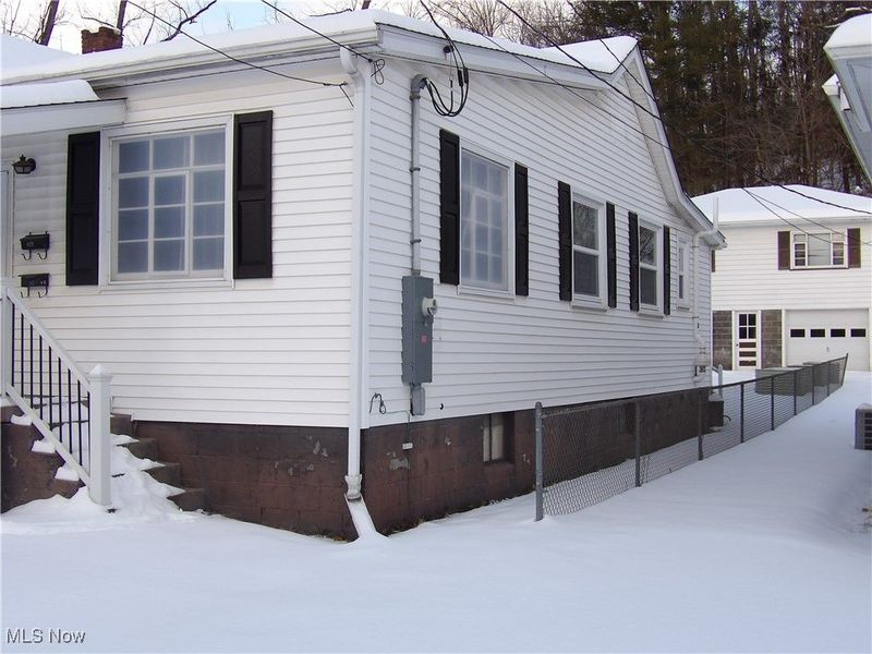 477 W 39th Street, Shadyside, OH 43947 Photo 4