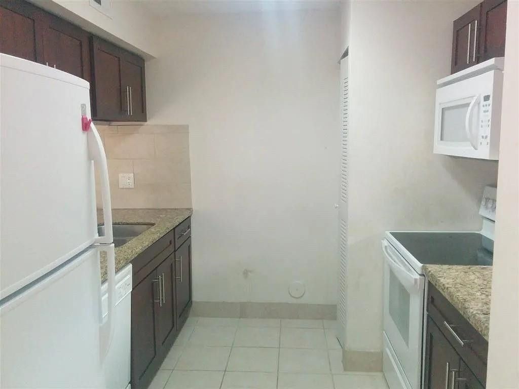 334 SW 86th Avenue, Unit 102, Pembroke Pines, FL 33025 Photo
