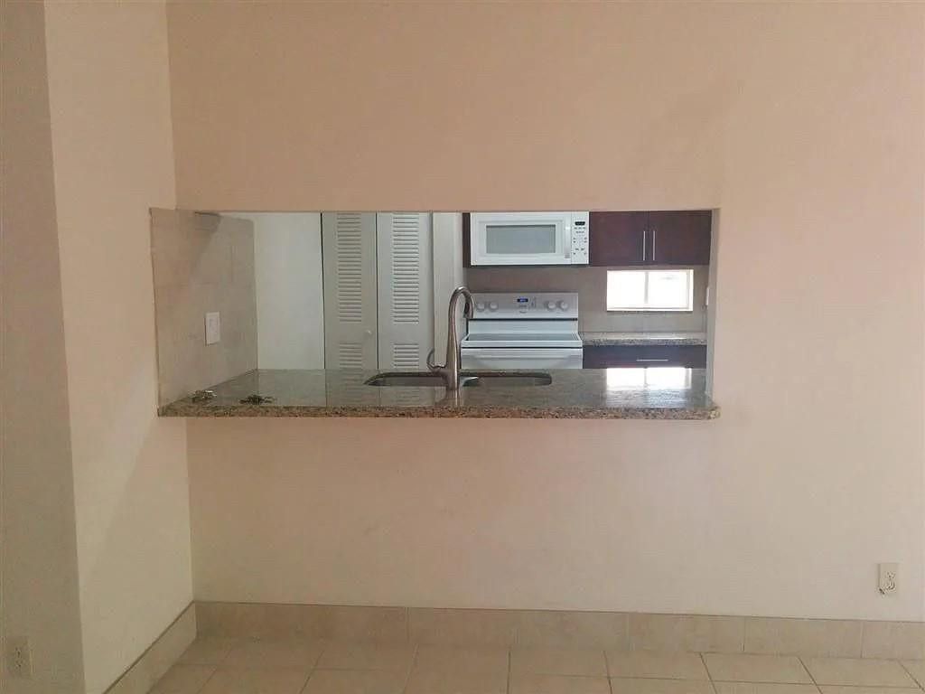 334 SW 86th Avenue, Unit 102, Pembroke Pines, FL 33025 Photo
