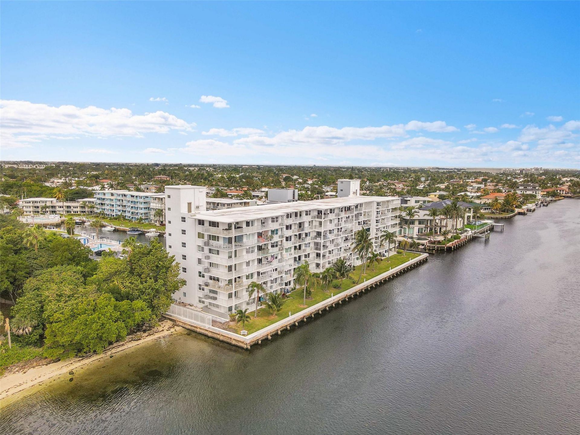 1536 SE 15th Court, Unit 310, Deerfield Beach, FL 33441 Photo