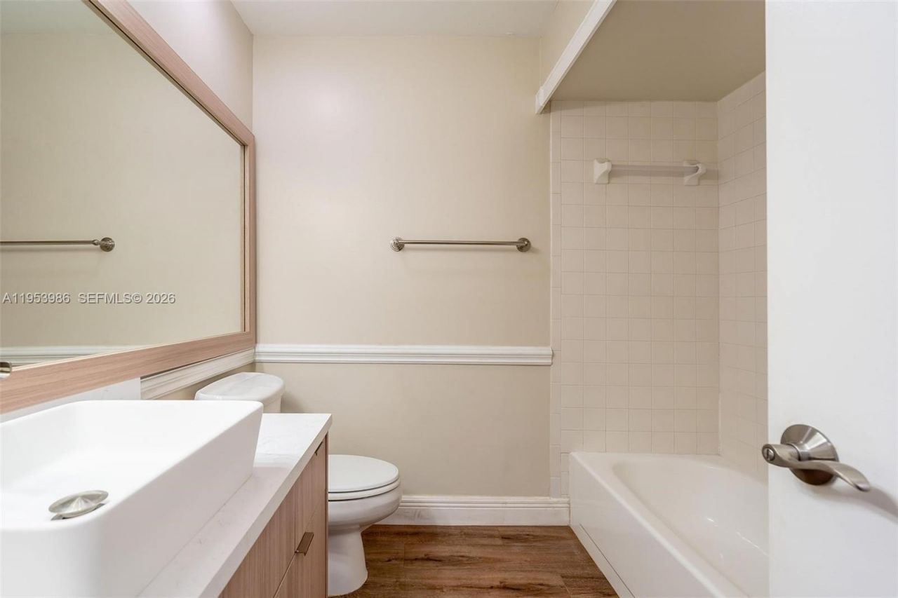 13595 SW 114th Ter, Miami, FL 33186 Photo