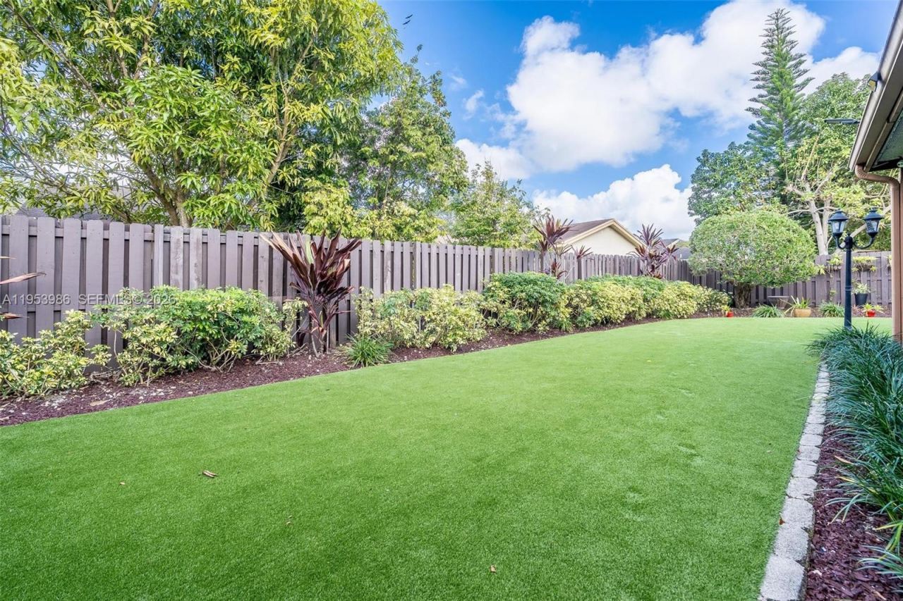 13595 SW 114th Ter, Miami, FL 33186 Photo