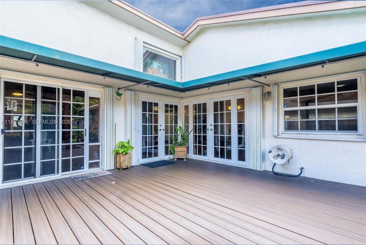 13595 SW 114th Ter, Miami, FL 33186 Photo