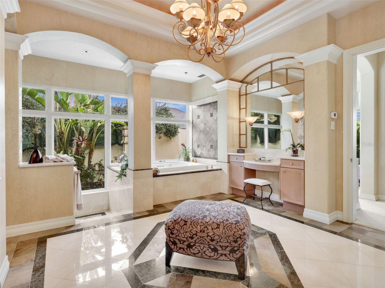 6320 Burnham Road, Naples, FL 34119 Photo