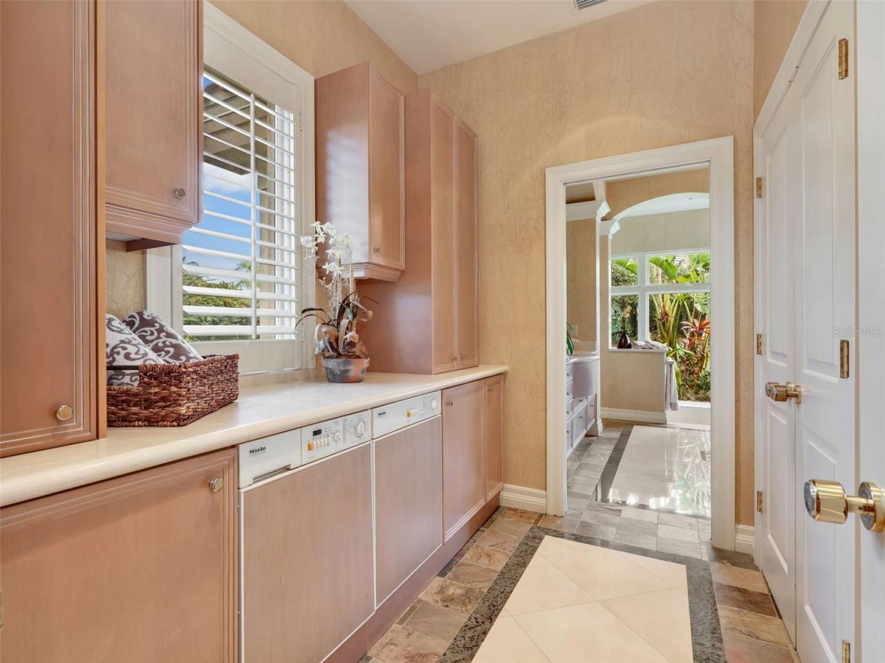 6320 Burnham Road, Naples, FL 34119 Photo