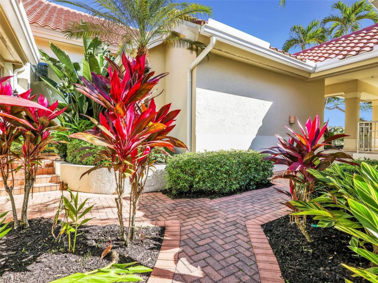 6320 Burnham Road, Naples, FL 34119 Photo
