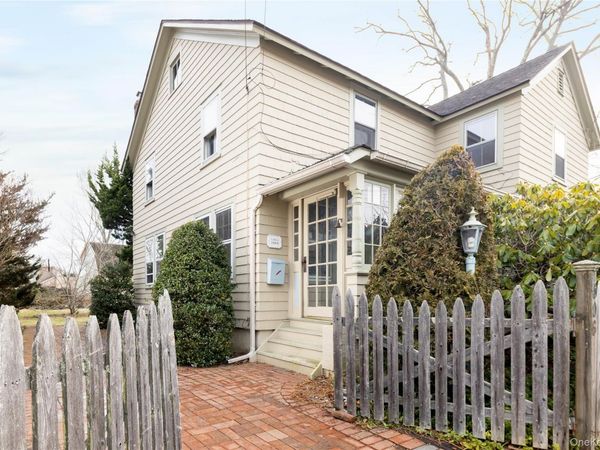 506 5th Street, Greenport, NY 11944