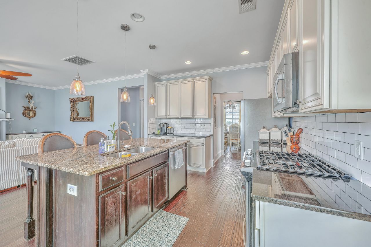 200 Crossandra Avenue Photo 18