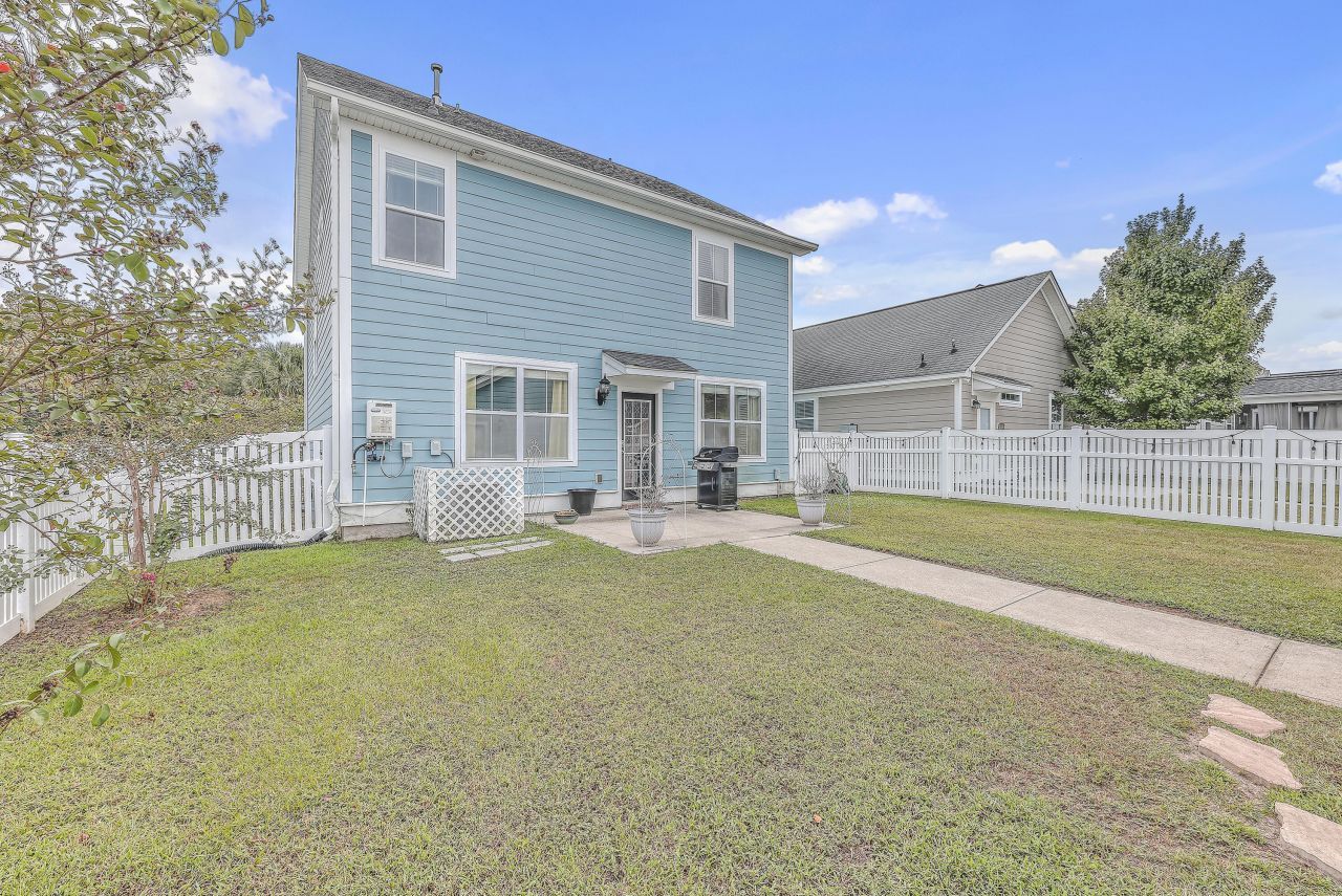 200 Crossandra Avenue Photo 34