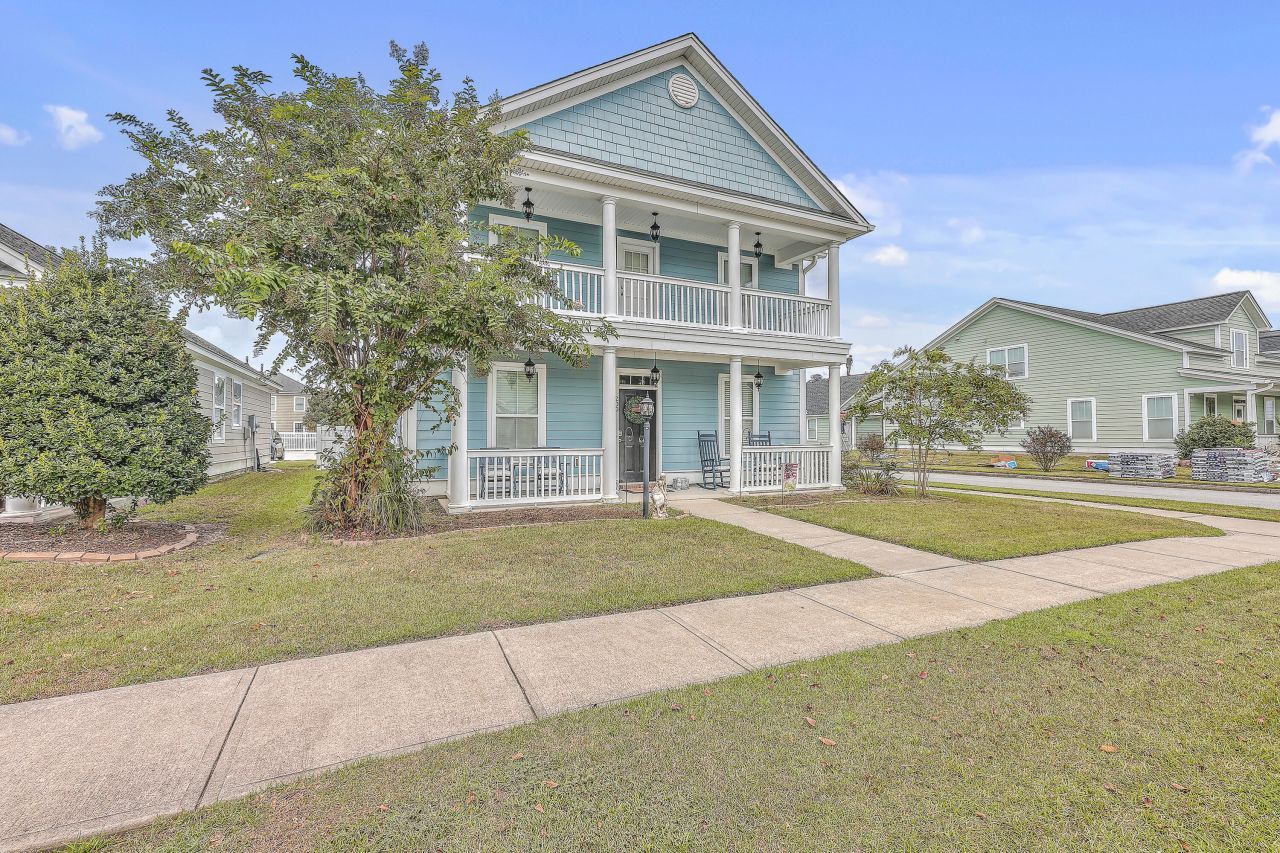 200 Crossandra Avenue Photo 4