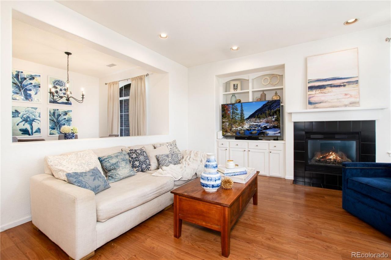 601 W Burgundy Street, Unit B, Highlands Ranch, CO 80129 Main Photo