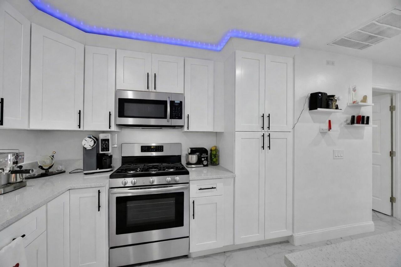 2404 Dade Road, Fort Pierce, FL 34982 Photo