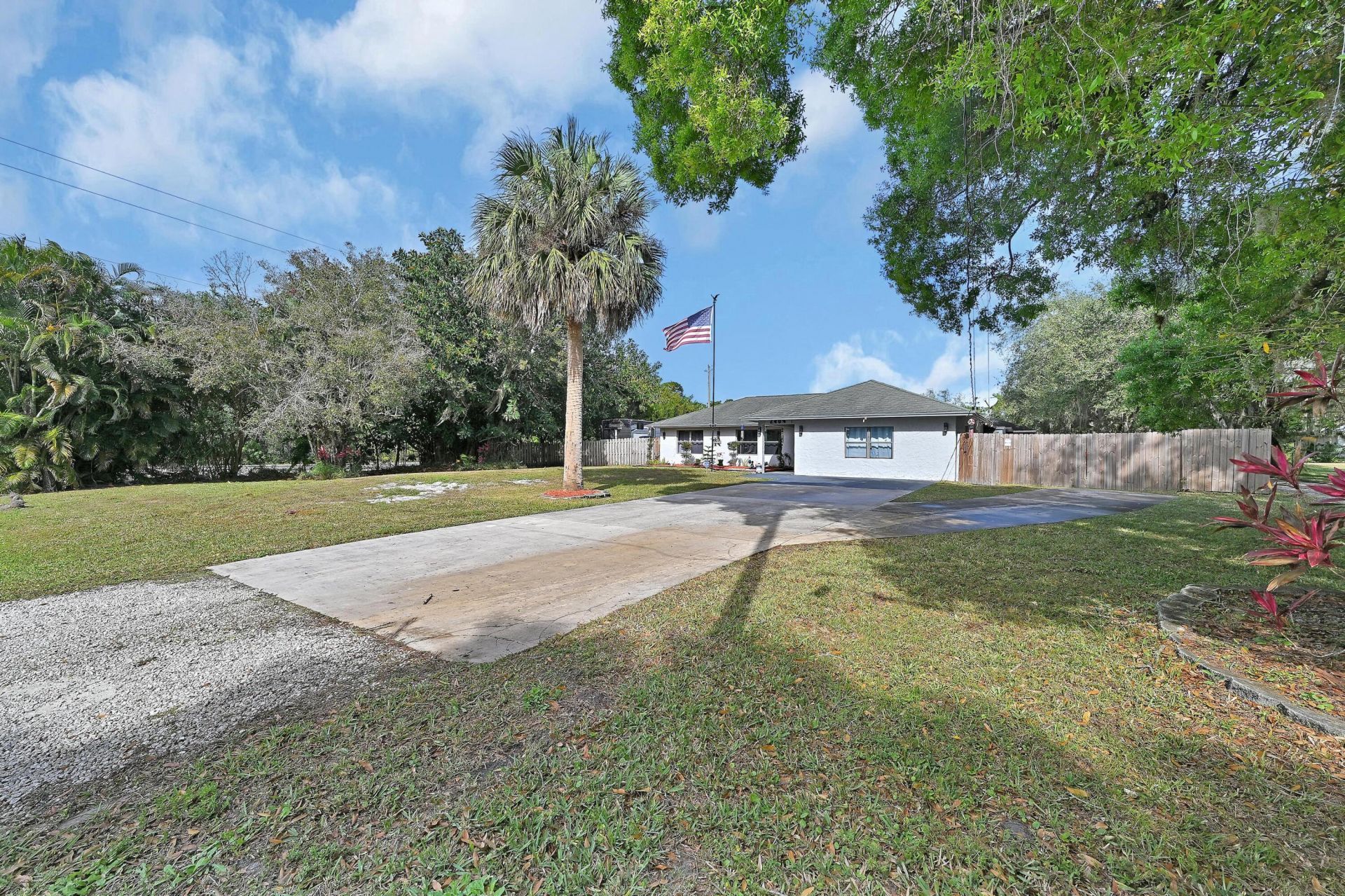 2404 Dade Road, Fort Pierce, FL 34982 Photo