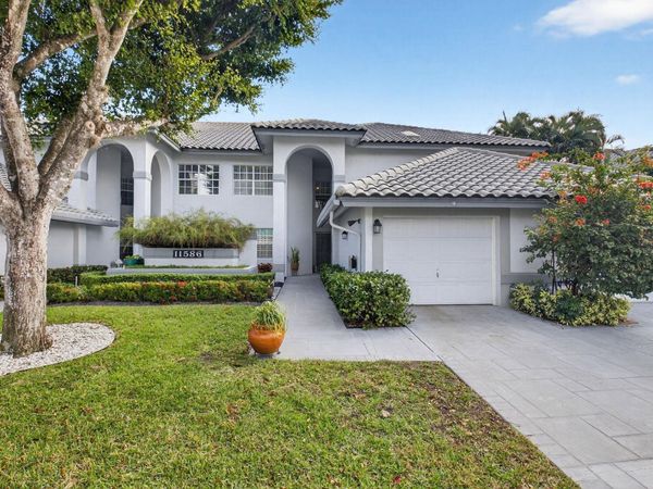 11586 Briarwood Circle, Unit 4, Boynton Beach, FL 33437