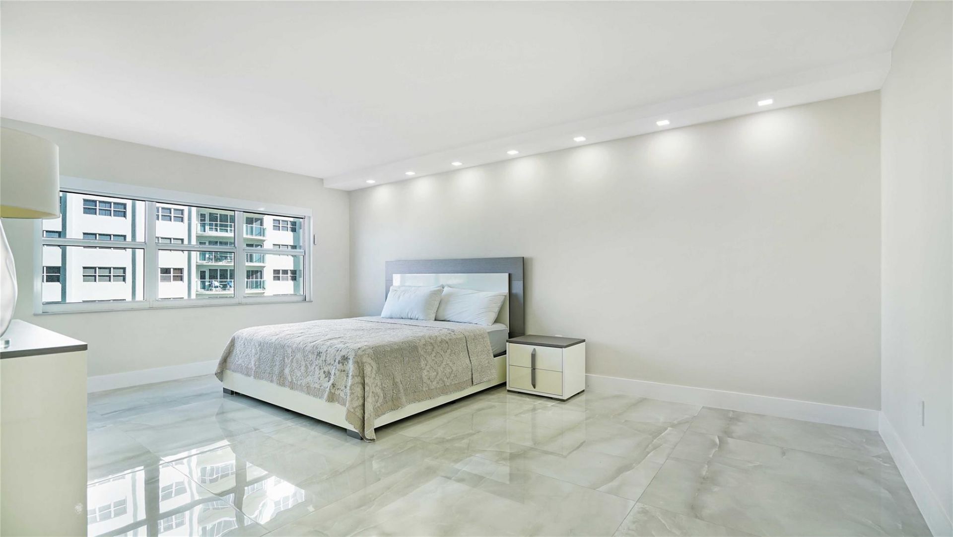 3400 Galt Ocean Drive, Unit 1209S, Fort Lauderdale, FL 33308 Photo