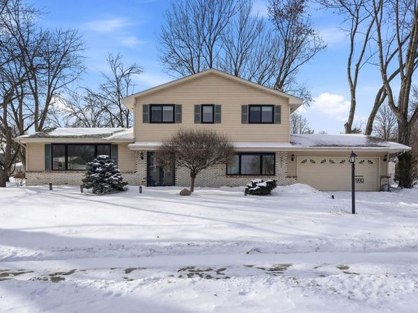 9912 Little Road, Bloomington, MN 55437