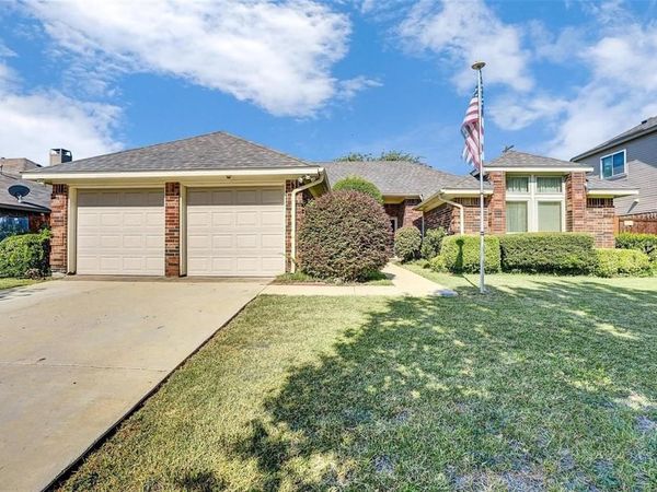 4329 Baldwin Street, Grand Prairie, TX 75052