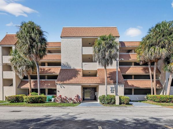 491 Ives Dairy Rd , Unit 306-5, Miami, FL 33179